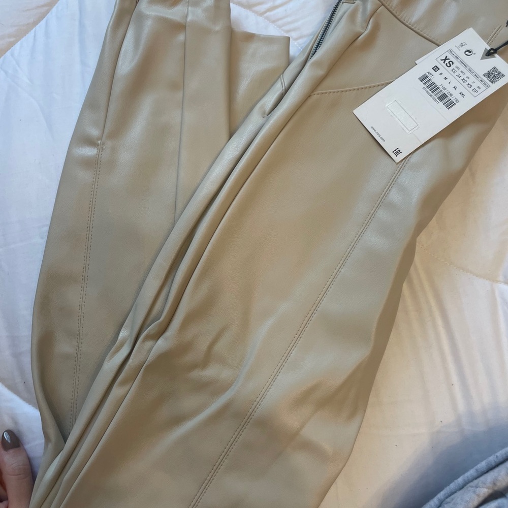 ZARA Women's Faux Leather Leggings Nude